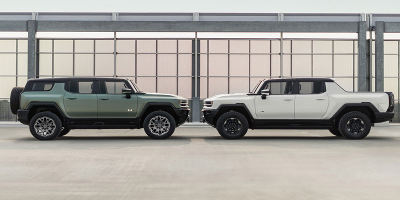 GMC HUMMERs