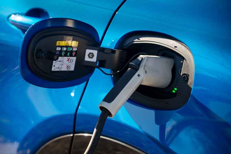 Stellantis car charging